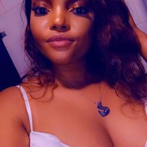 Meet your Posher, Lynne